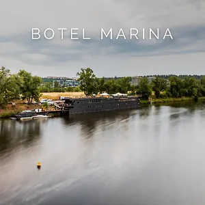 Marina 2*, Praga Repubblica Ceca